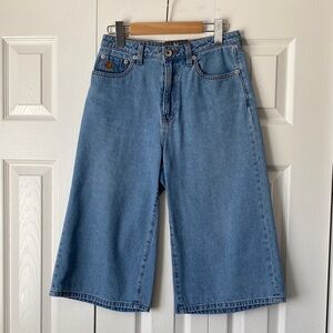 Wide-Leg Light Blue Denim Jean Shorts by CC DOUBLEOSize 27